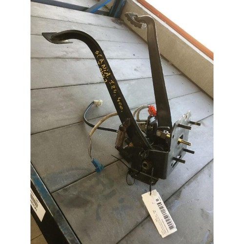 Full pedal set - pedal, scania